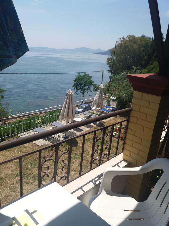 Sol E Mar Sea Side View Guesthouse Perama  Ngoại thất bức ảnh