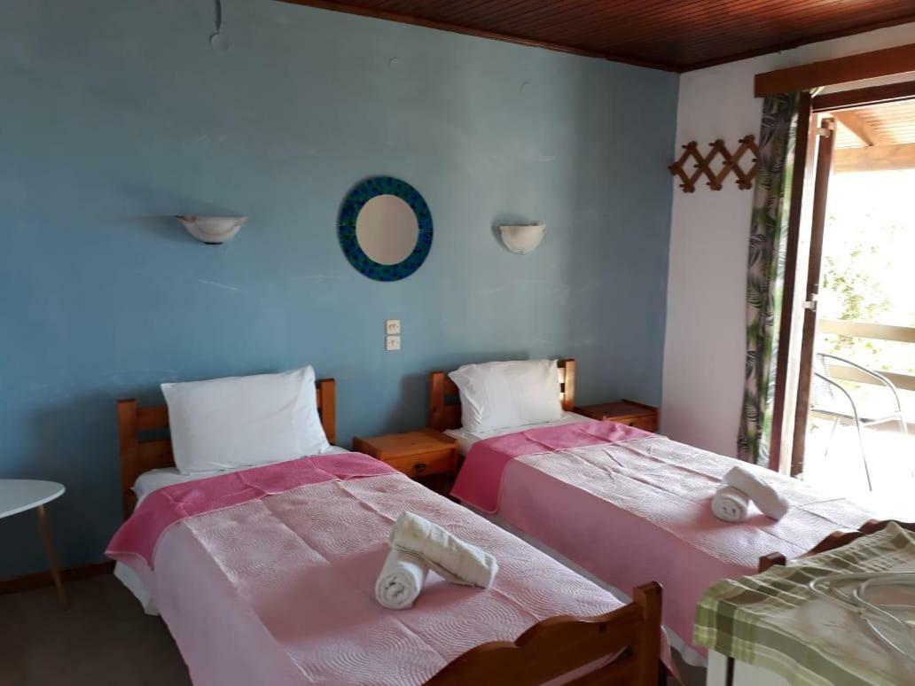 Sol E Mar Sea Side View Guesthouse Perama  Ngoại thất bức ảnh