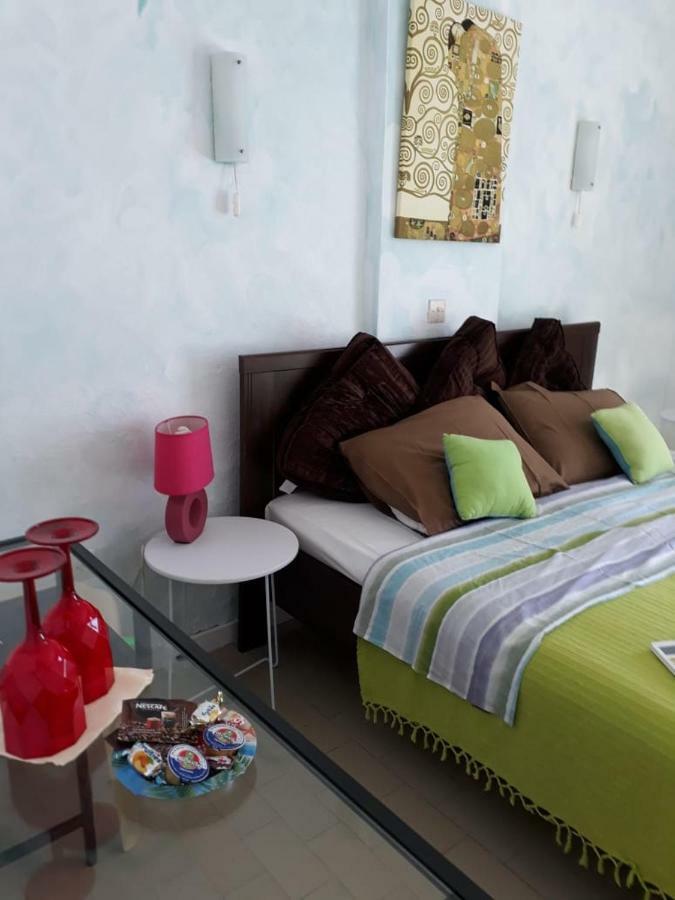 Sol E Mar Sea Side View Guesthouse Perama  Ngoại thất bức ảnh