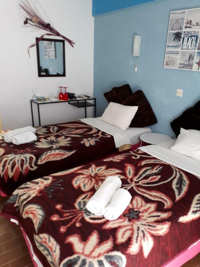 Sol E Mar Sea Side View Guesthouse Perama  Ngoại thất bức ảnh